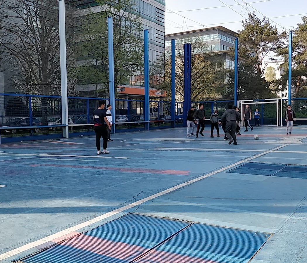 Playground Adidas 2